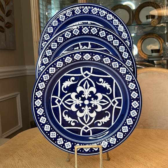 Home Catalina Medallion Dinner Plate (3) - Picture 1 of 10